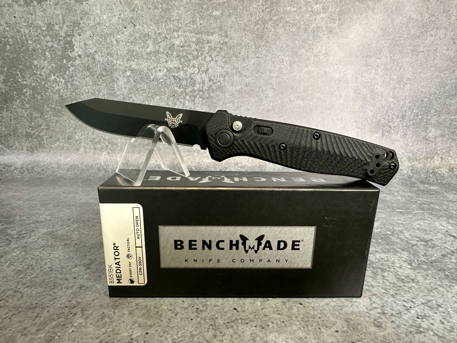 Benchmade 8551BK Mediator AUTOMATIC 3.3" CPM-S90V Blade G-10 Handle-img-1