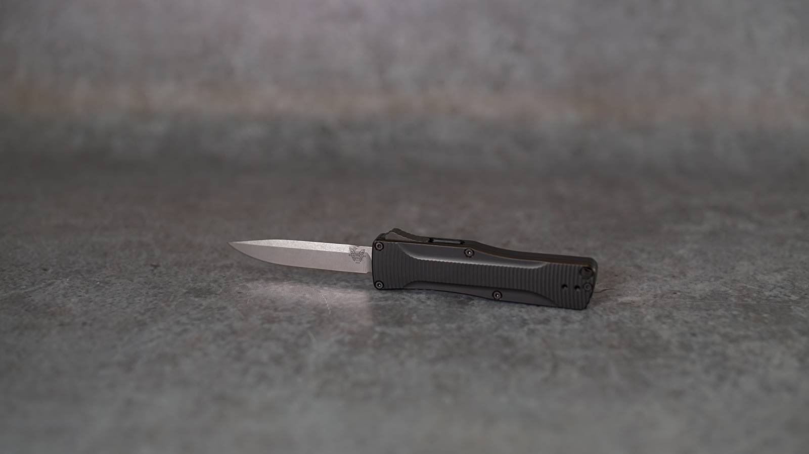 Benchmade 4850 OM Double Action OTF AUTOMATIC 2.48" CPM-S30V Blade-img-0